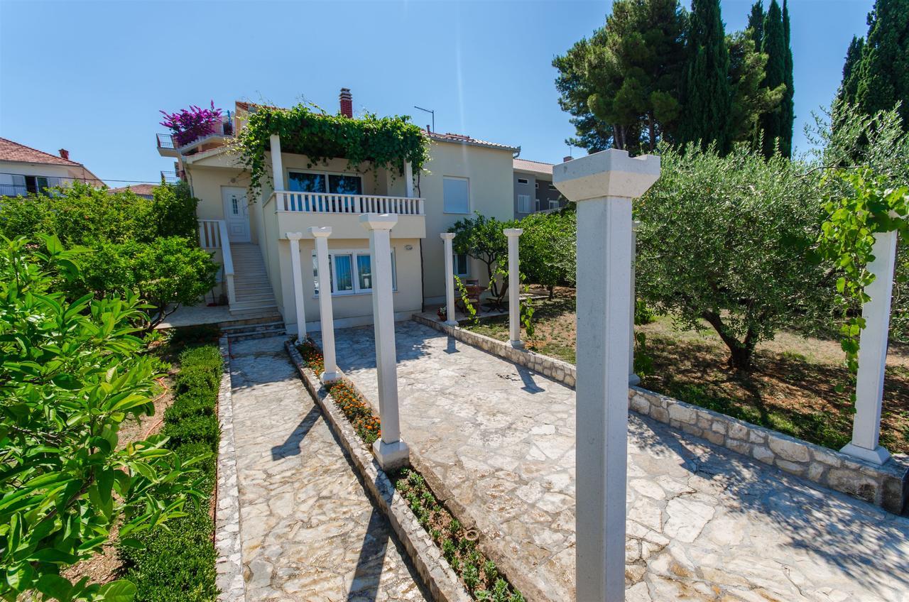 Apartments Maja Trogir Buitenkant foto