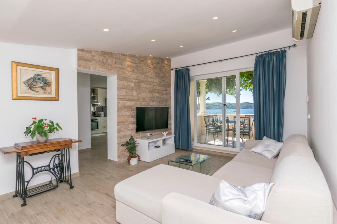 Apartments Maja Trogir Buitenkant foto