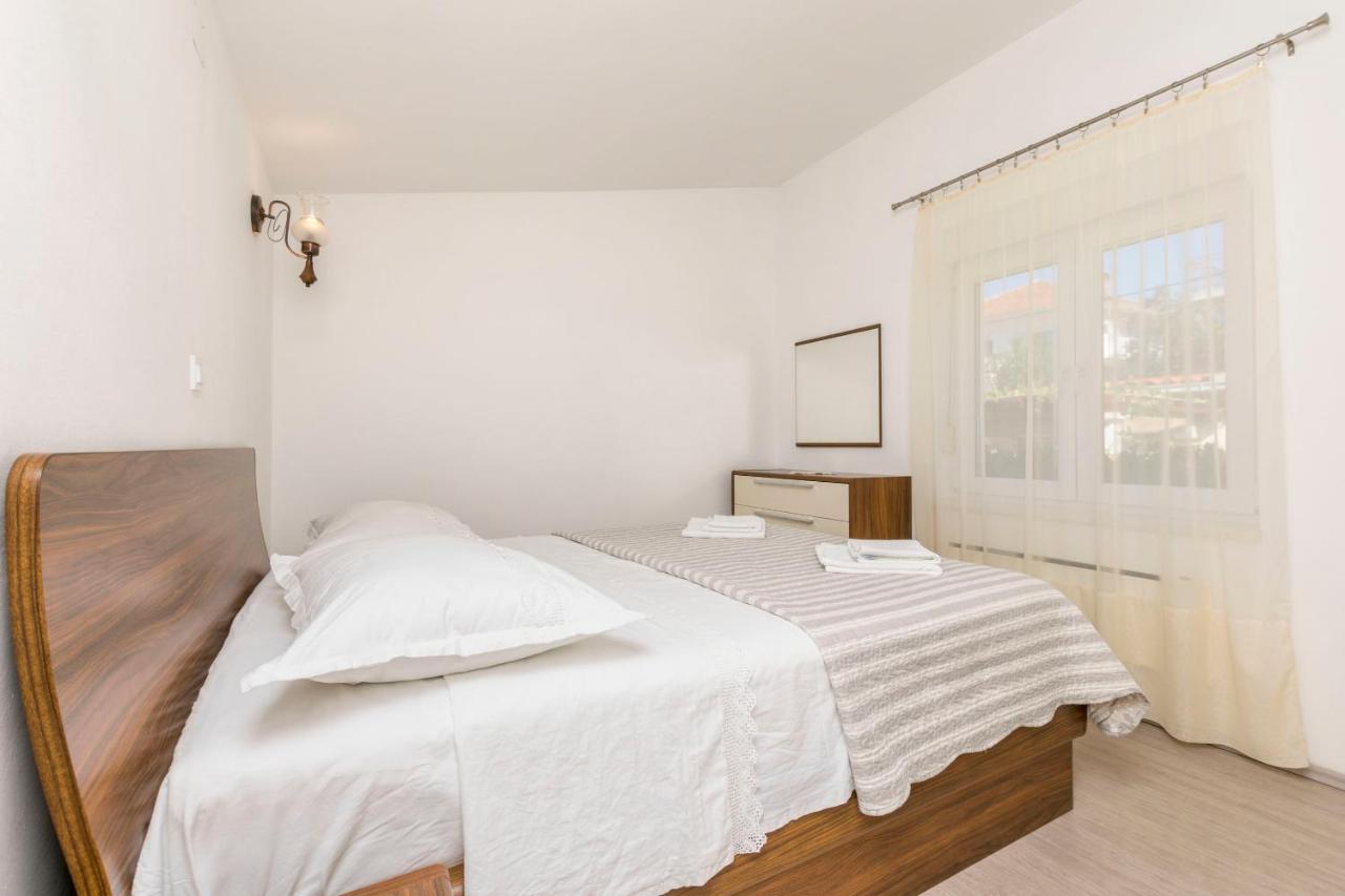 Apartments Maja Trogir Buitenkant foto
